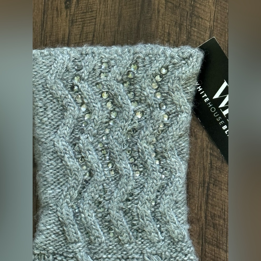 WHBM Rhinestone patterned gloves - Picture 11 of 12